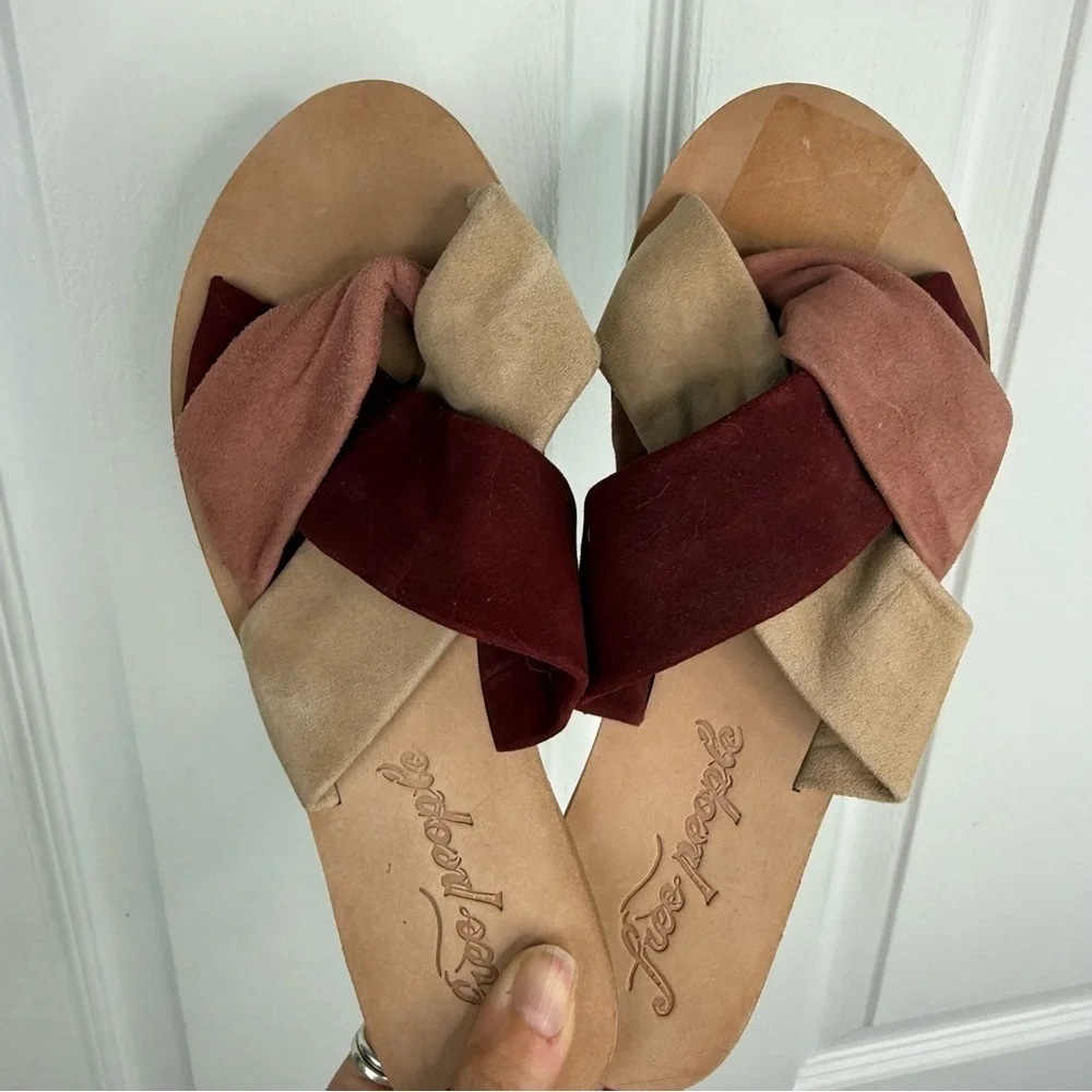Free People Sandals Rio Vista Rose NWOB Burgundy and Beige